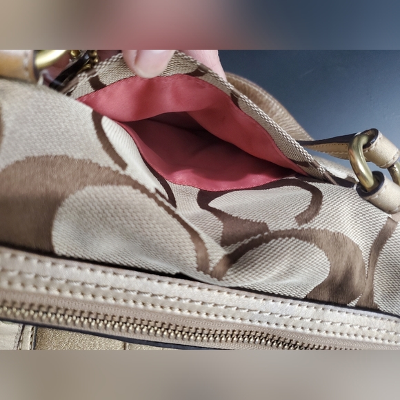 Coach Gold Monogram Designer Shoulder Handbag Purse Signature Print Medium Purse - Picture 10 of 12